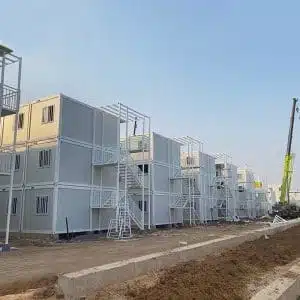 logement de camp d'hommes