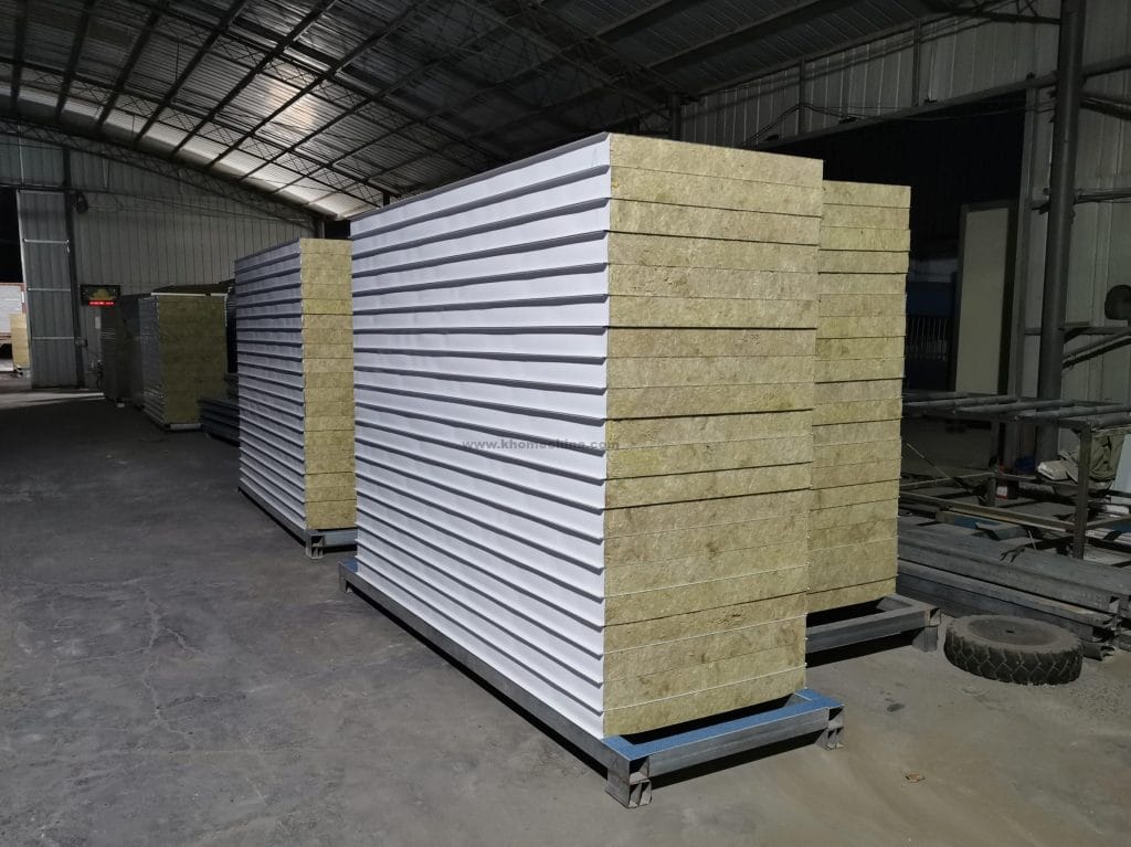 100 Sandwich Wall Panel