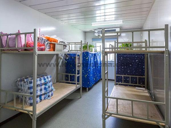 container dormitory for 8 person