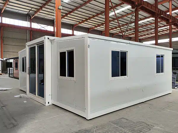Standard 20ft expandable container house