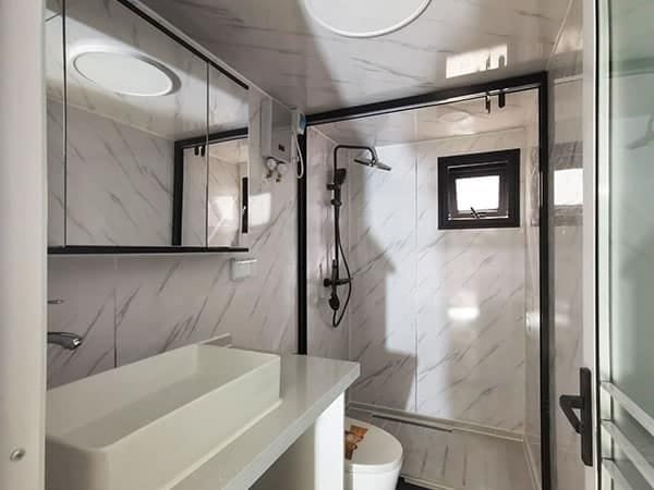 20ft expandable container house - Bathroom