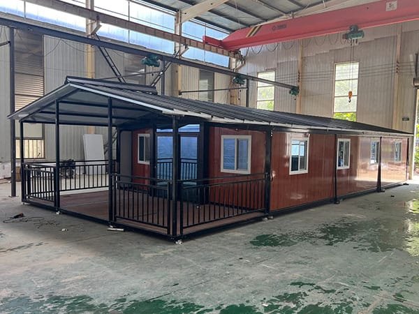 40ft Expandable Container House with slope roof