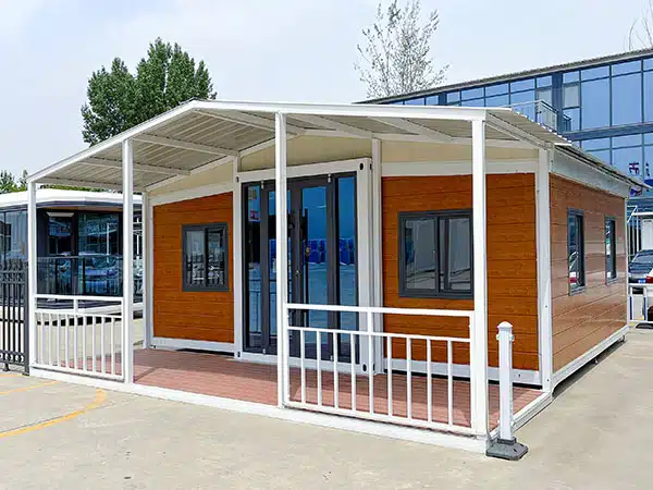 expandable container house with solar energy